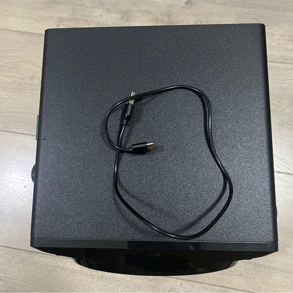 CURTIS Mini Bluetooth Speaker Black Square Bluetooth Speaker Home Electronics - Picture 4 of 5